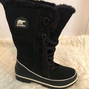 Sorel Snow Boots - Never Warn, Tags Attached